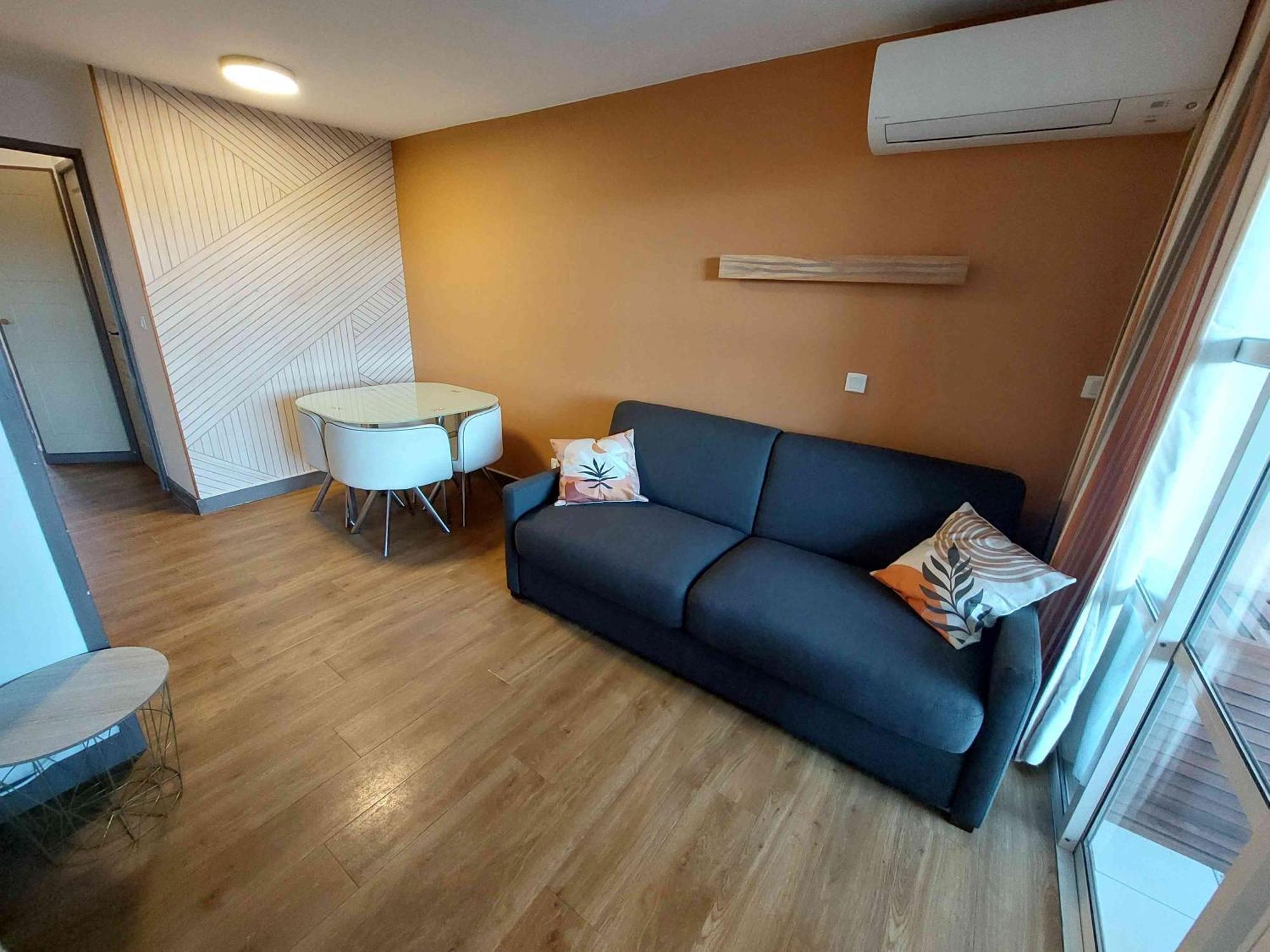 Cap Esterel Appartement Climatise Dans Le Centre Du Village Vacances Drammont المظهر الخارجي الصورة