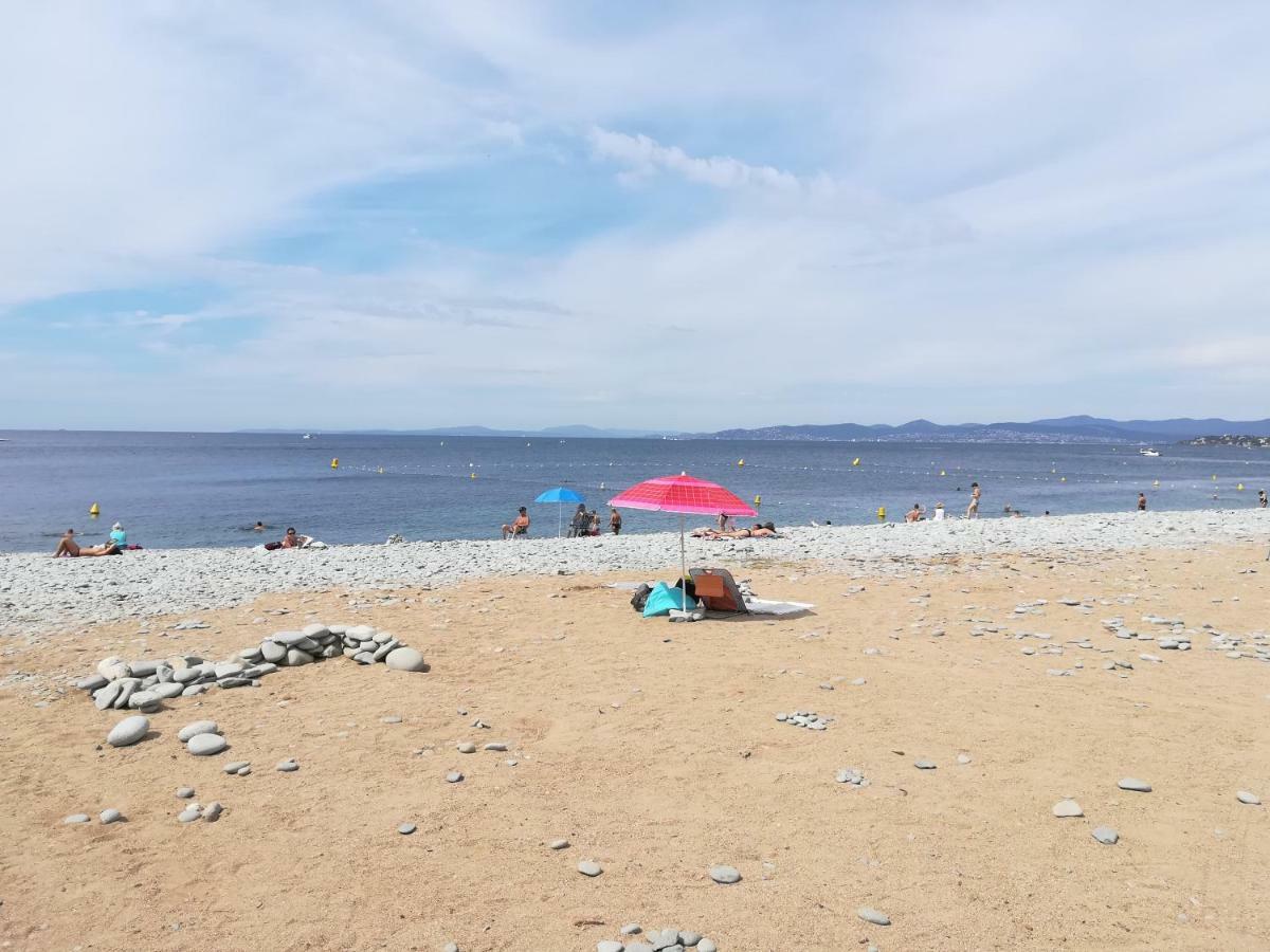 Cap Esterel Appartement Climatise Dans Le Centre Du Village Vacances Drammont المظهر الخارجي الصورة