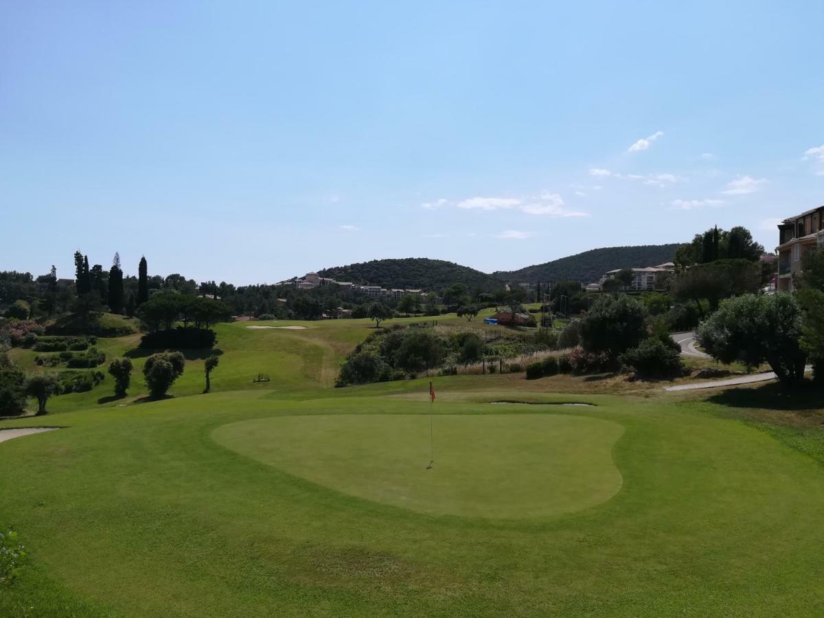 Cap Esterel Appartement Climatise Dans Le Centre Du Village Vacances Drammont المظهر الخارجي الصورة