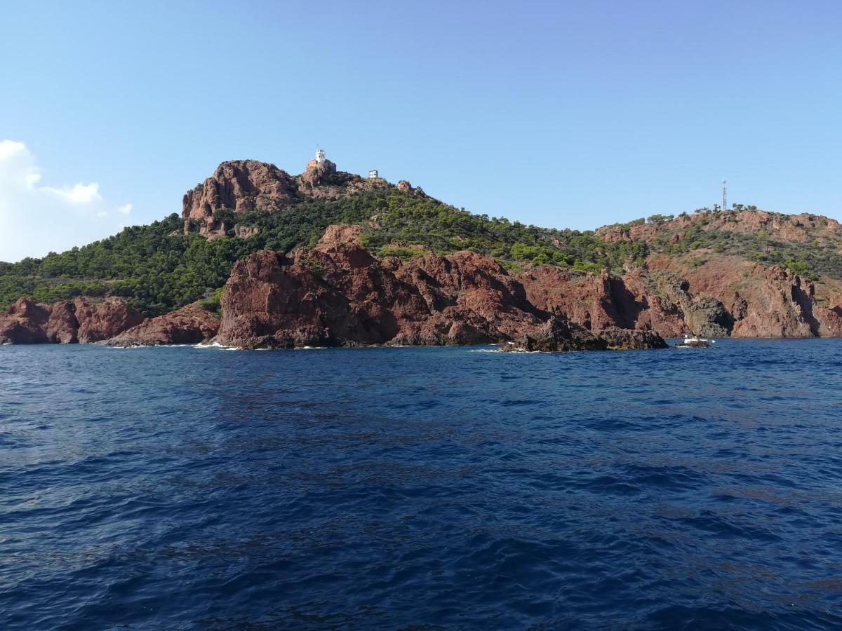 Cap Esterel Appartement Climatise Dans Le Centre Du Village Vacances Drammont المظهر الخارجي الصورة