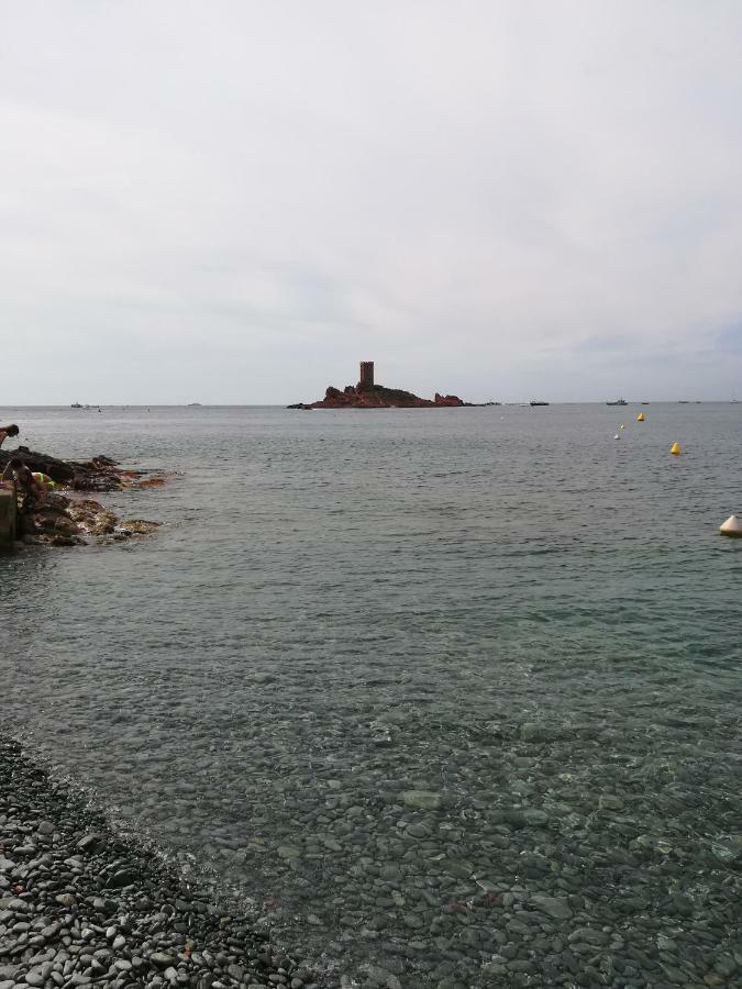 Cap Esterel Appartement Climatise Dans Le Centre Du Village Vacances Drammont المظهر الخارجي الصورة