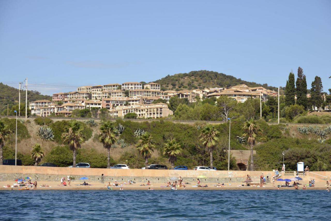 Cap Esterel Appartement Climatise Dans Le Centre Du Village Vacances Drammont المظهر الخارجي الصورة
